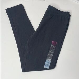 SO Black Leggings Sleek Form-Fitting Design